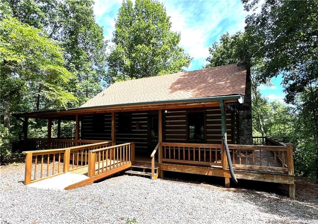 187 Tiffany Lane, Mineral Bluff, GA 30559