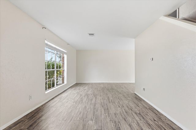 809 Panay Way Drive, Fort Worth, TX 76108