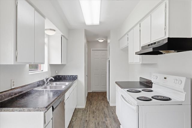 809 Panay Way Drive, Fort Worth, TX 76108