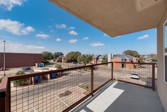 1100 W Trinity Mills Road 2040, Carrollton, TX 75006