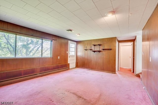 26 Farrell Ave, Woodbridge Twp., NJ 07067
