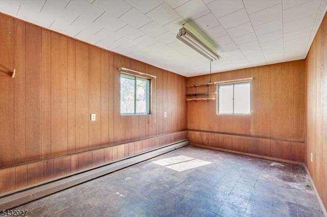 26 Farrell Ave, Woodbridge Twp., NJ 07067
