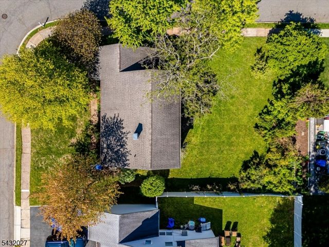 26 Farrell Ave, Woodbridge Twp., NJ 07067