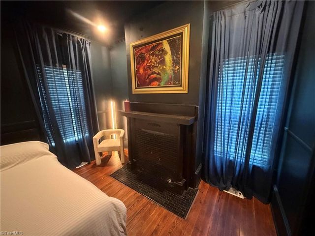2400 Spring Garden Street, Greensboro, NC 27403