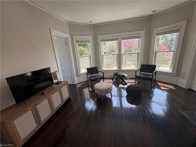 2400 Spring Garden Street, Greensboro, NC 27403