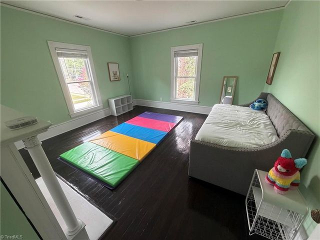 2400 Spring Garden Street, Greensboro, NC 27403