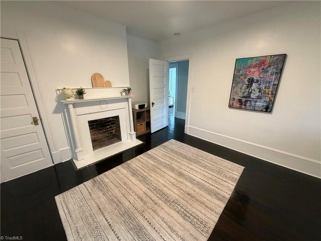 2400 Spring Garden Street, Greensboro, NC 27403