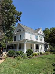 2400 Spring Garden Street, Greensboro, NC 27403