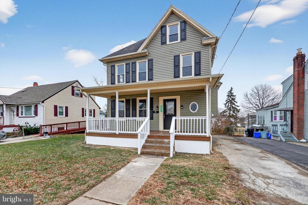 312 W MONROE AVE, Magnolia, NJ 08049