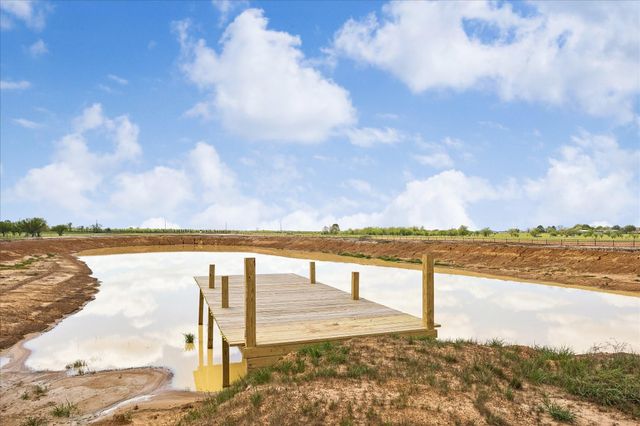 3164 Fm 2187 Road, Sealy, TX 77474