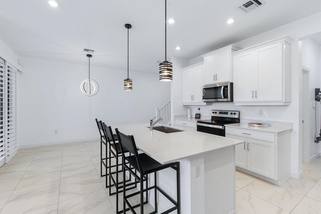 14131 SW Thorens Drive, Port St Lucie, FL 34987