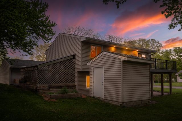 11501 Red Fox Drive, Maple Grove, MN 55369