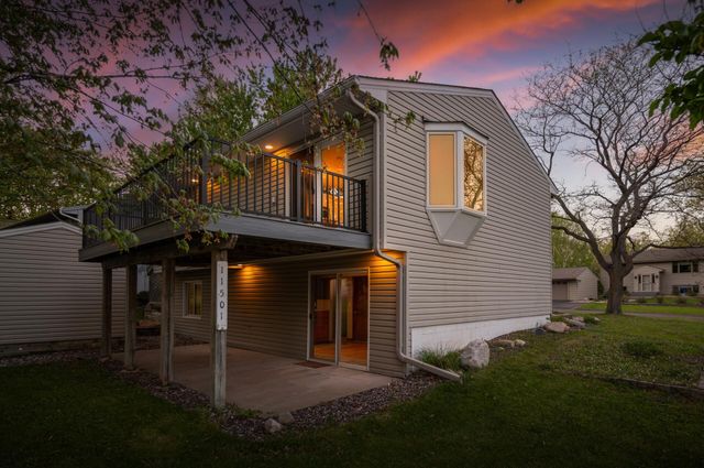 11501 Red Fox Drive, Maple Grove, MN 55369