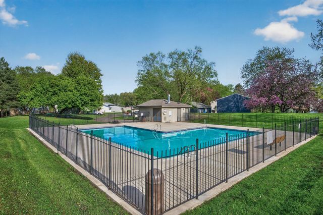 11501 Red Fox Drive, Maple Grove, MN 55369