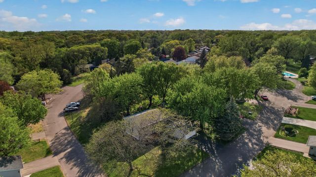 11501 Red Fox Drive, Maple Grove, MN 55369