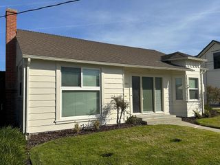 245 E Romie Lane, Salinas, CA 93901