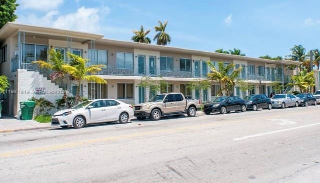 801 15th St 208, Miami Beach, FL 33139