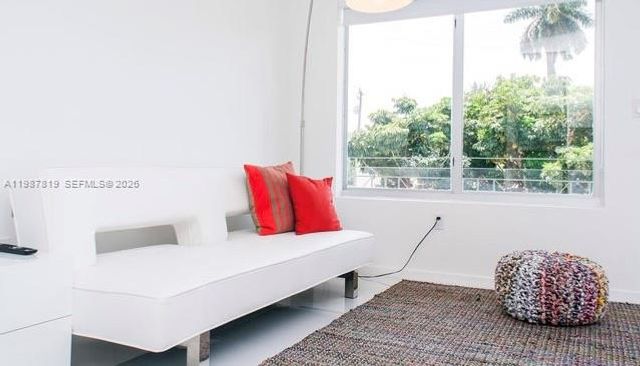 801 15th St 208, Miami Beach, FL 33139