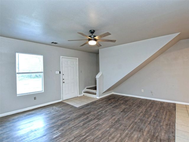 6121 Ponca ST B, Austin, TX 78741