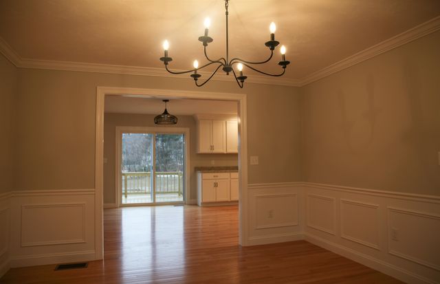 17 Blaisdell Court, Raymond, NH 03077