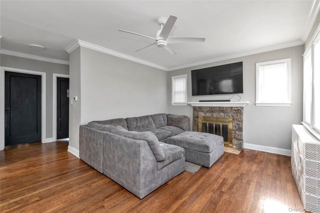 1125 Esther Street, Franklin Square, NY 11010