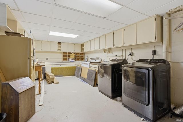 6900 Old State Road, Evansville, IN 47711