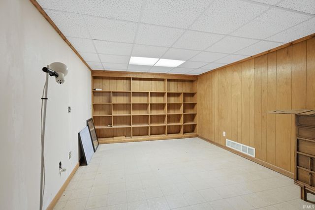 6900 Old State Road, Evansville, IN 47711
