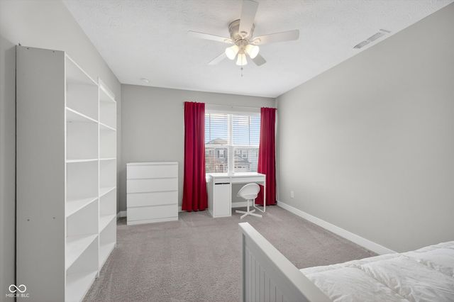 20184 Fenside Crossing, Westfield, IN 46074