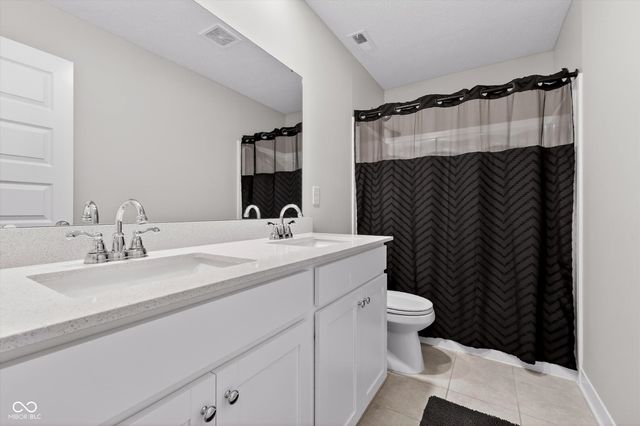 20184 Fenside Crossing, Westfield, IN 46074