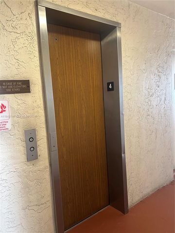 8900 Washington Blvd 405A, Pembroke Pines, FL 33025