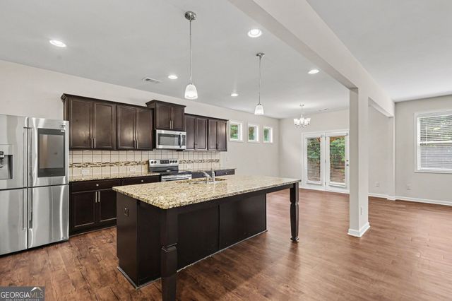 5118 Amberland Square, Atlanta, GA 30349