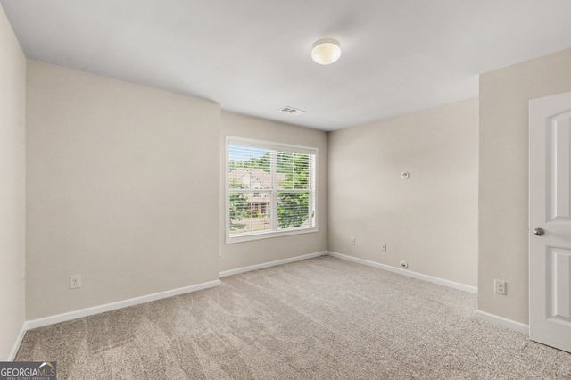 5118 Amberland Square, Atlanta, GA 30349