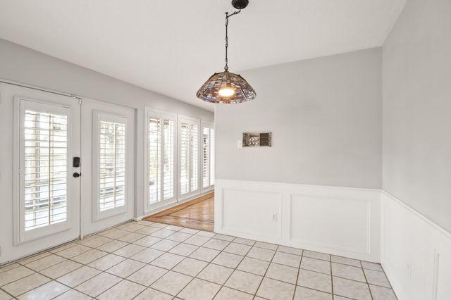 1134 Chestnut Ridge Road, Kingwood, TX 77339