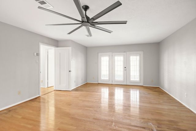 1134 Chestnut Ridge Road, Kingwood, TX 77339