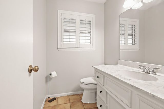 1134 Chestnut Ridge Road, Kingwood, TX 77339