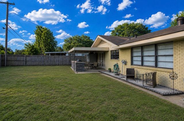 1751 Bayou Drive, Shreveport, LA 71105