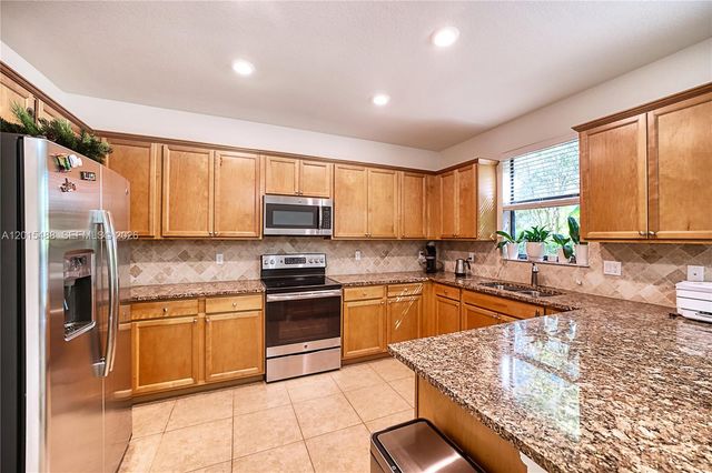 3962 Devenshire Ct, Coconut Creek, FL 33073