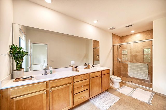 3962 Devenshire Ct, Coconut Creek, FL 33073