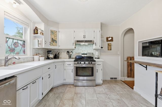 4524 Nichol Avenue, Anderson, IN 46011
