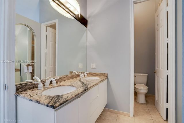 2461 NE 14th St 2461, Pompano Beach, FL 33062