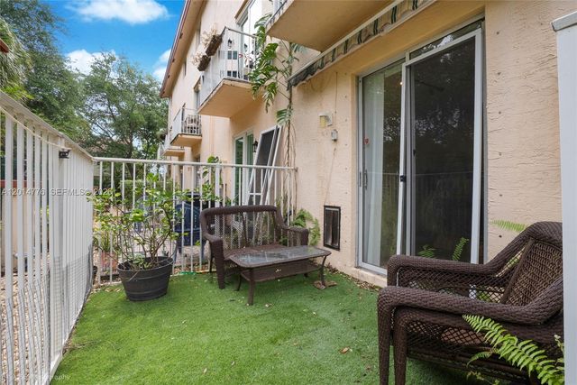 2461 NE 14th St 2461, Pompano Beach, FL 33062