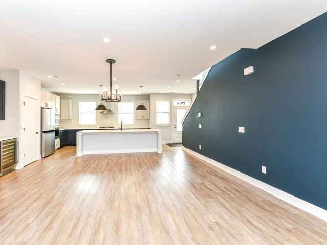 1704 Rosette Way, Indianapolis, IN 46202