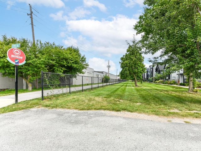 1704 Rosette Way, Indianapolis, IN 46202