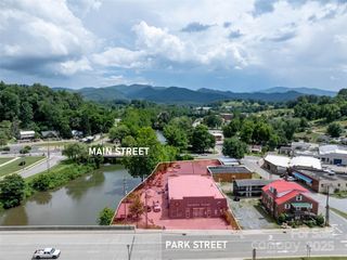339 Park Street, Canton, NC 28716