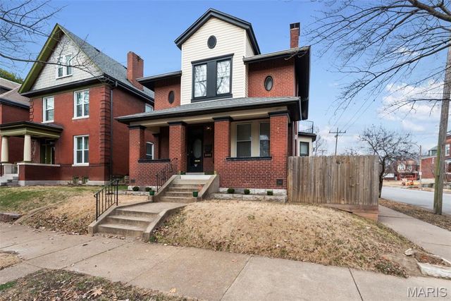 3401 Halliday Avenue, St Louis, MO 63118
