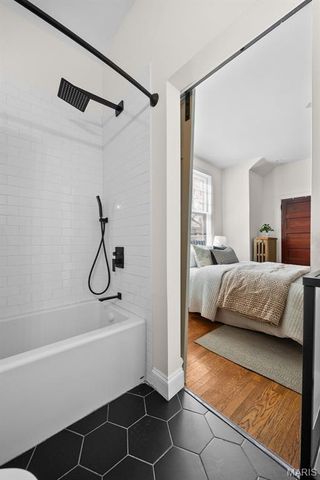 3401 Halliday Avenue, St Louis, MO 63118