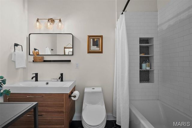 3401 Halliday Avenue, St Louis, MO 63118