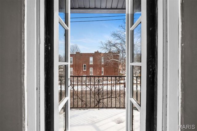 3401 Halliday Avenue, St Louis, MO 63118