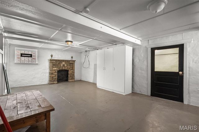 3401 Halliday Avenue, St Louis, MO 63118