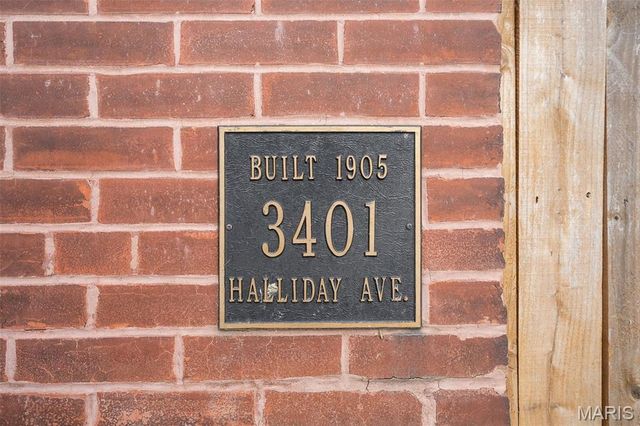 3401 Halliday Avenue, St Louis, MO 63118